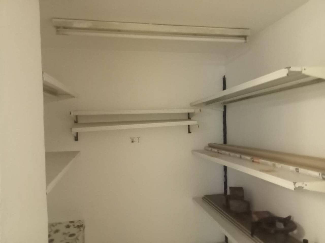 Erhverv til leje i Gandia - € 650 (Ref: 9398838)