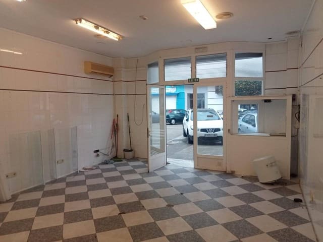 Erhverv til leje i Gandia - € 650 (Ref: 9398838)