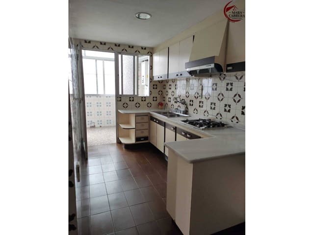 3 bedroom Flat for sale in Gandia with garage - € 165,000 (Ref: 9419156)