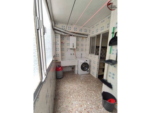 3 bedroom Flat for sale in Gandia with garage - € 165,000 (Ref: 9419156)