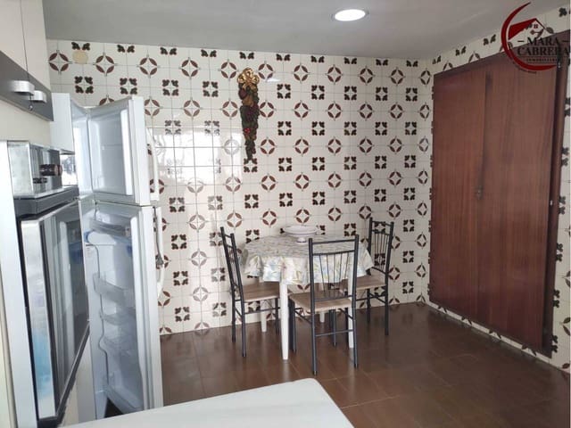 3 bedroom Flat for sale in Gandia with garage - € 165,000 (Ref: 9419156)