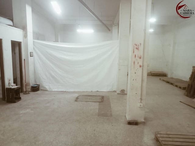 2 bedroom Commercial for sale in Gandia with garage - € 63,000 (Ref: 9425432)