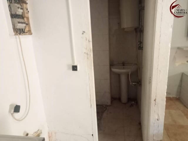 1 bedroom Commercial for sale in Gandia - € 38,000 (Ref: 9425433)