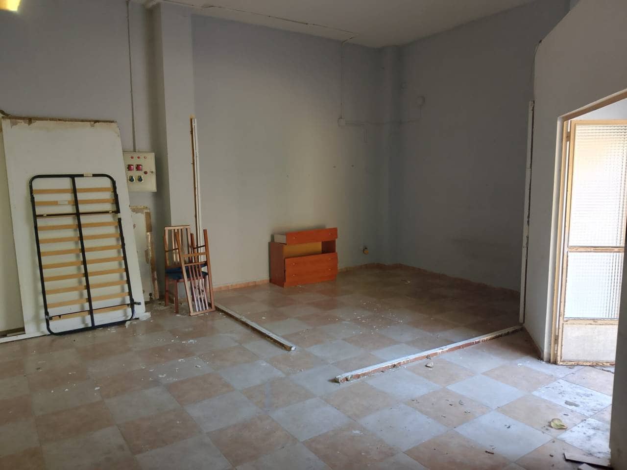 1 bedroom Commercial for sale in Gandia - € 38,000 (Ref: 9425433)