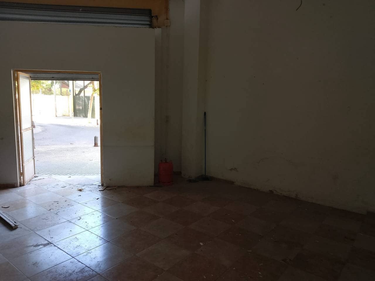 1 bedroom Commercial for sale in Gandia - € 38,000 (Ref: 9425433)