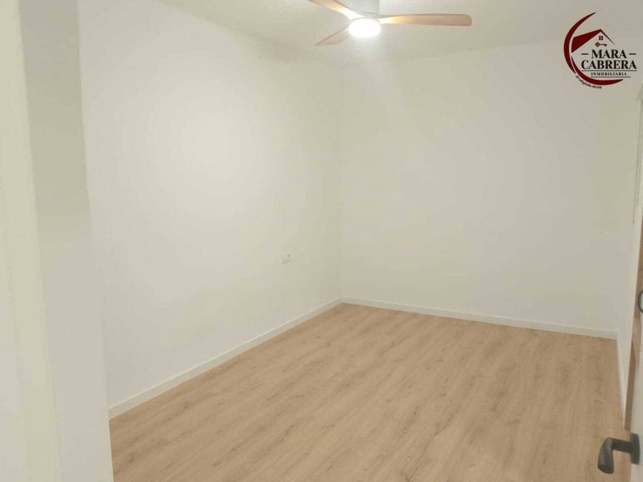 3 makuuhuone Asunto myytävänä paikassa Oliva - 149 900 € (Ref: 9452463)