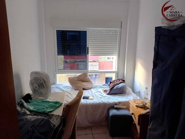 5 makuuhuone Asunto myytävänä paikassa Gandia - 93 000 € (Ref: 9452466)