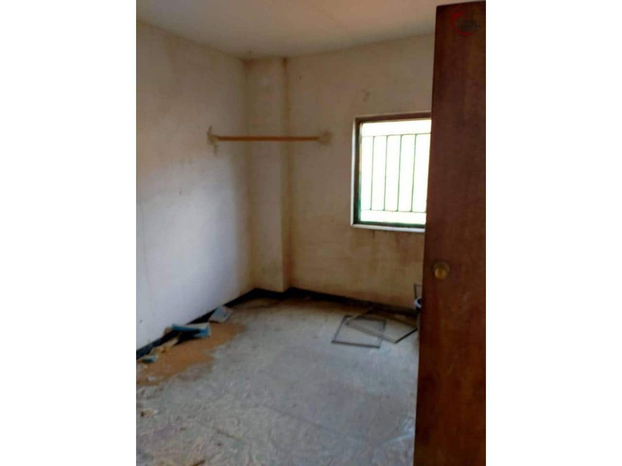 4 slaapkamer Huis te koop in Bellreguard - € 88.000 (Ref: 9452511)