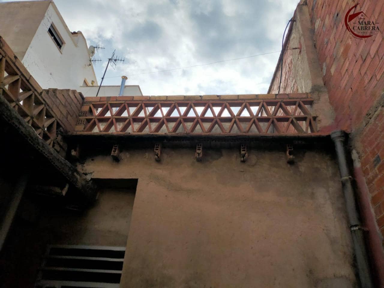 4 slaapkamer Huis te koop in Bellreguard - € 88.000 (Ref: 9452511)