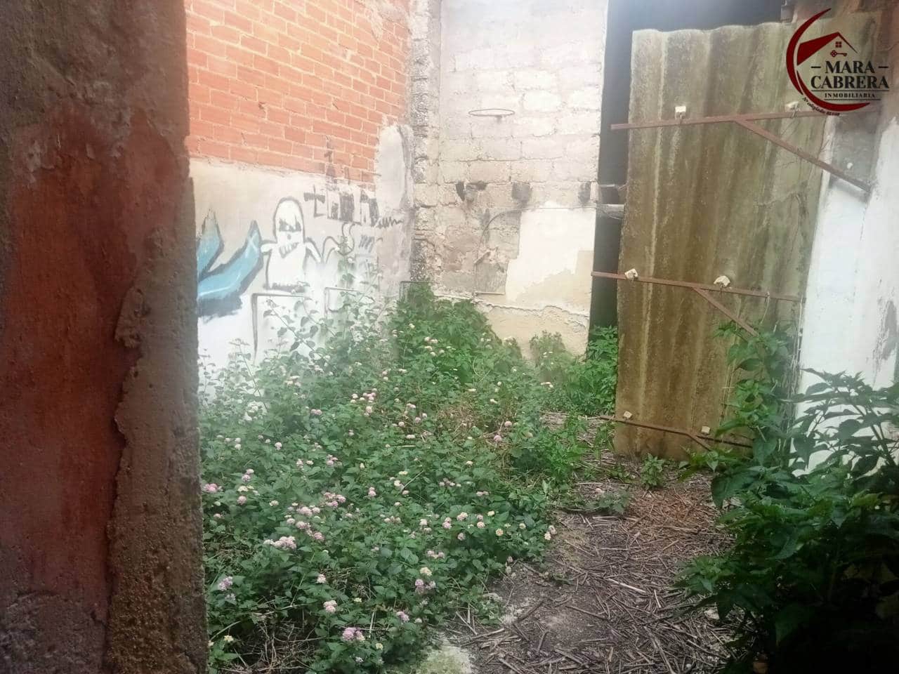 4 slaapkamer Huis te koop in Bellreguard - € 88.000 (Ref: 9452511)