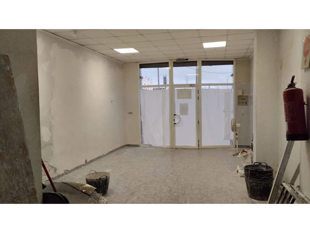 1 bedroom Commercial for rent in Gandia - € 450 (Ref: 9461140)