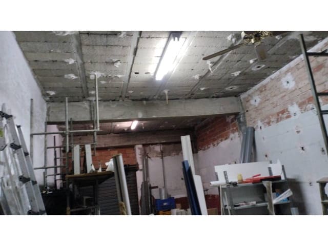 1 bedroom Commercial for rent in Gandia - € 450 (Ref: 9461140)