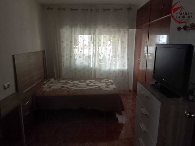 Piso de 4 habitaciones en Gandia en venta - 165.000 € (Ref: 9465241)