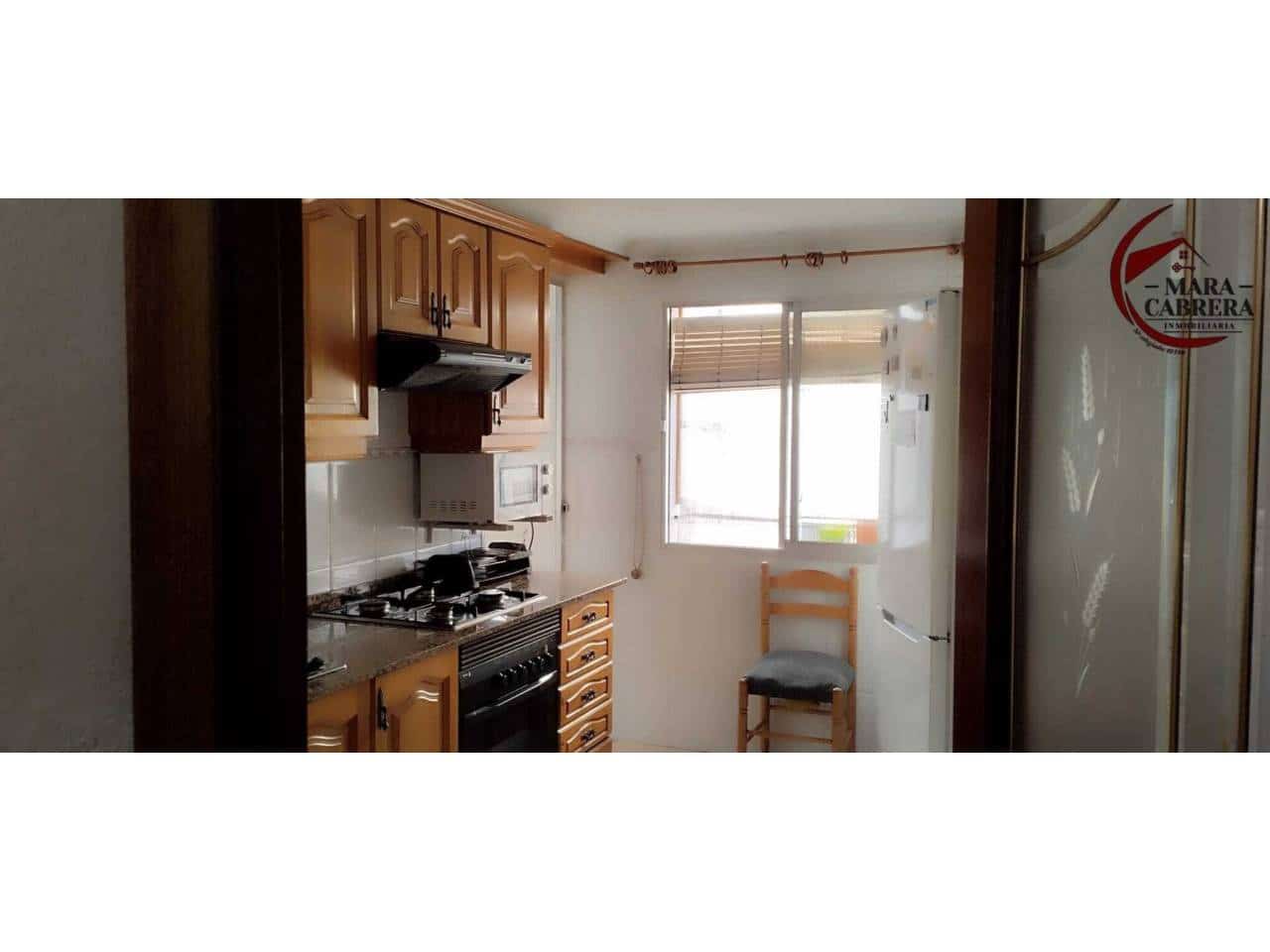 Piso de 4 habitaciones en Gandia en venta - 165.000 € (Ref: 9465241)