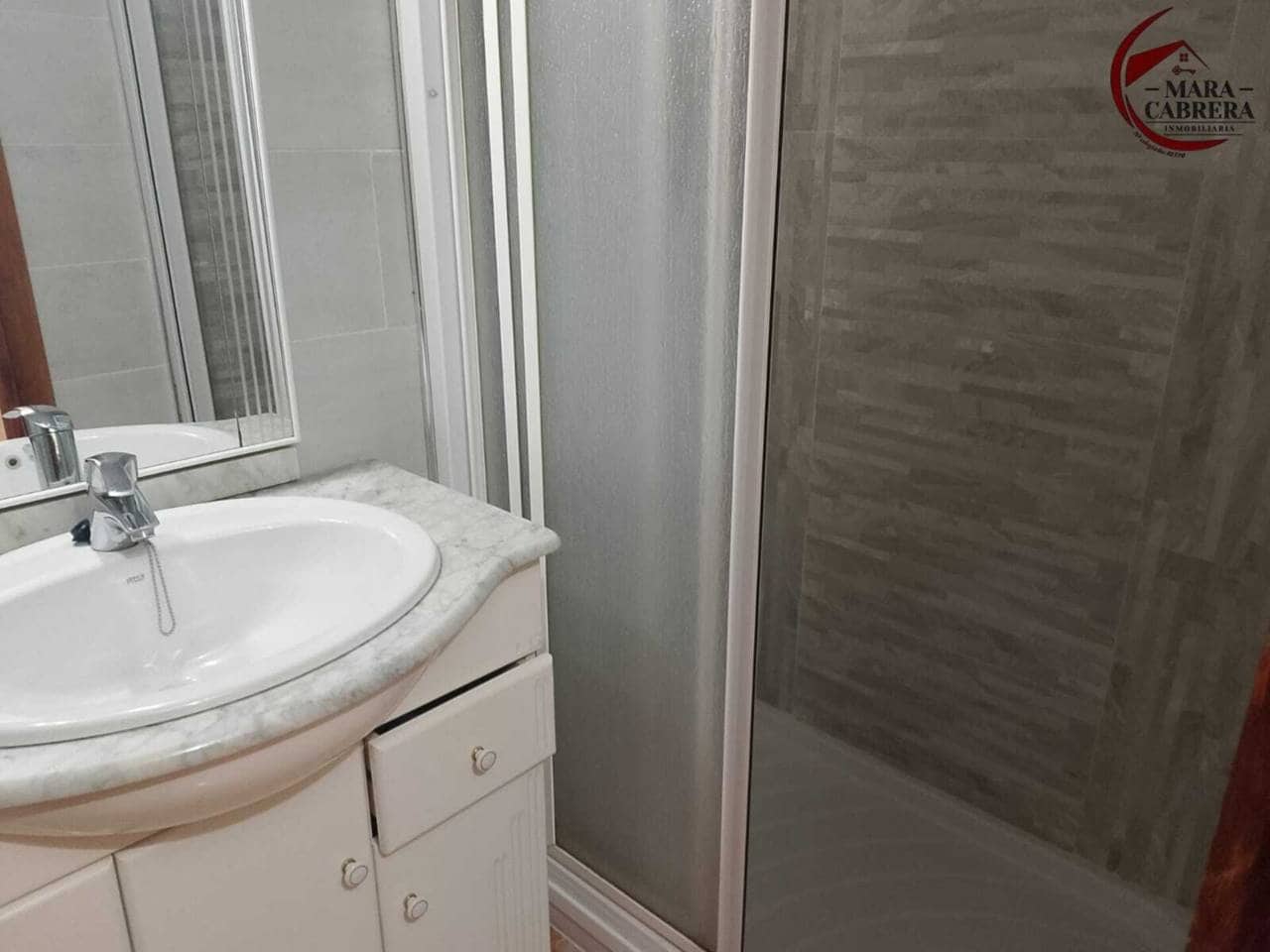 Piso de 4 habitaciones en Gandia en venta - 165.000 € (Ref: 9465241)