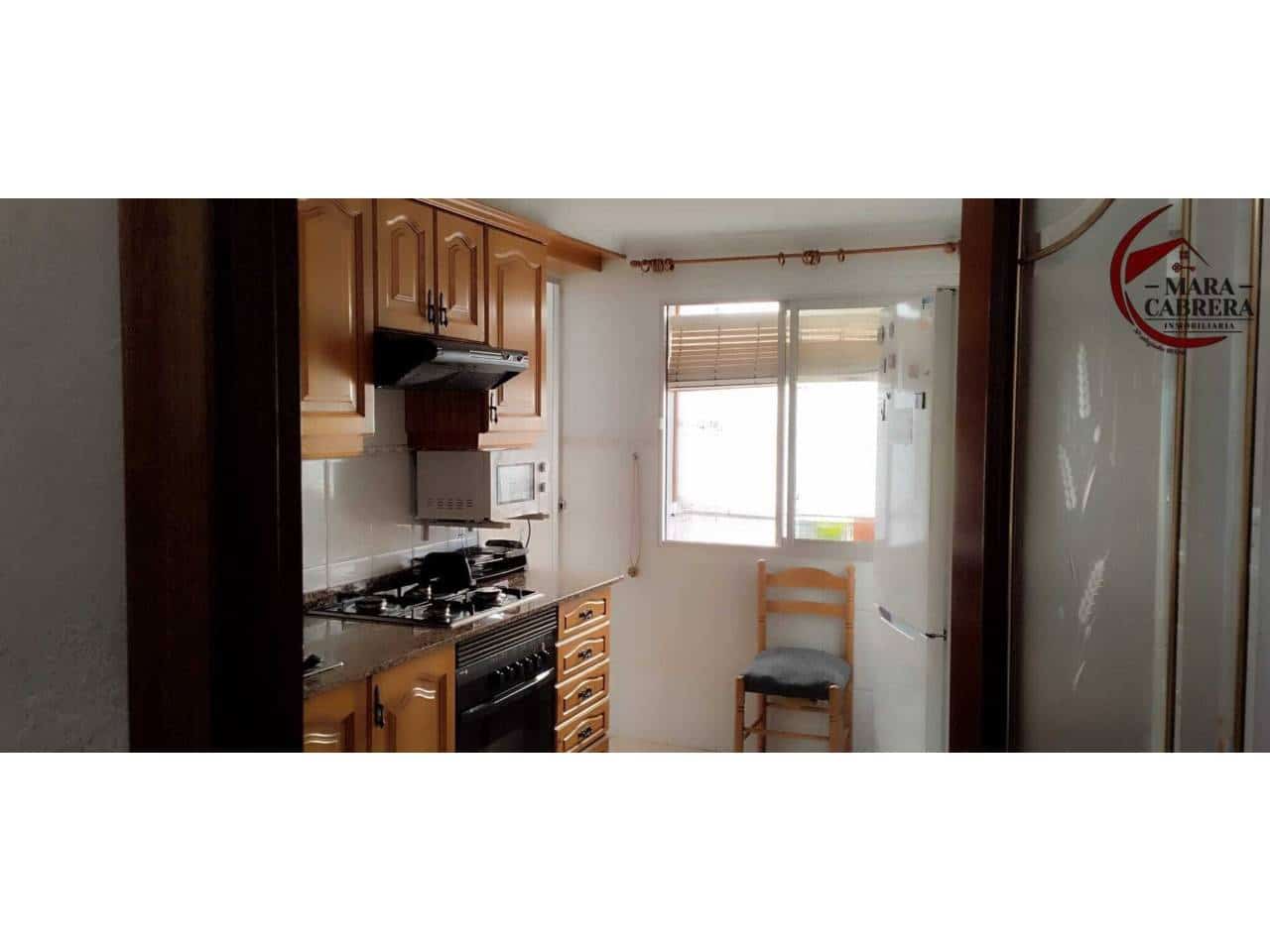 Piso de 4 habitaciones en Gandia en venta - 165.000 € (Ref: 9465241)