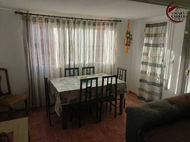 Piso de 4 habitaciones en Gandia en venta - 165.000 € (Ref: 9465241)