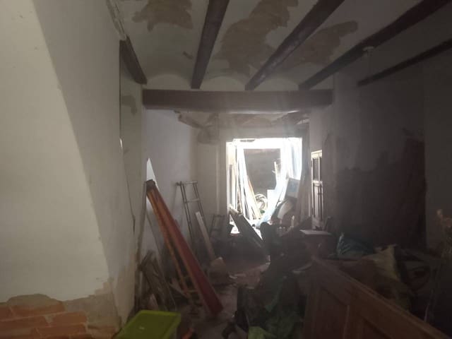 3 Zimmer Haus zu verkaufen in Oliva - 130.000 € (Ref: 9471060)