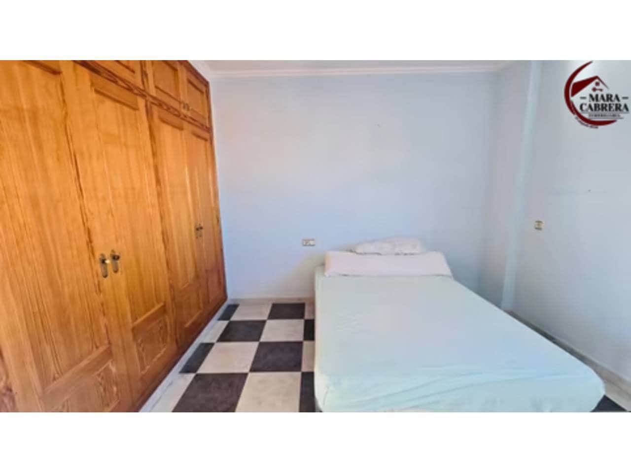 4 slaapkamer Huis te koop in Real de Gandia met garage - € 222.000 (Ref: 9471061)