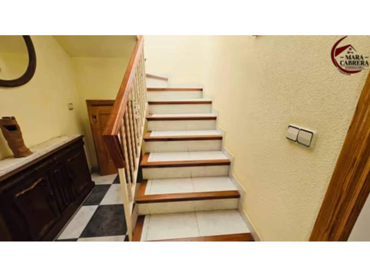 4 slaapkamer Huis te koop in Real de Gandia met garage - € 222.000 (Ref: 9471061)