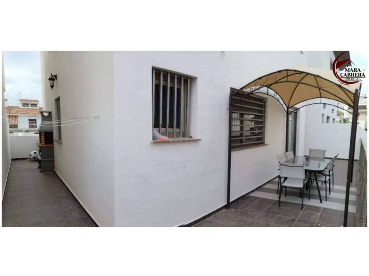 3 slaapkamer Halfvrijstaande villa te koop in Gandia met garage - € 272.000 (Ref: 9474550)