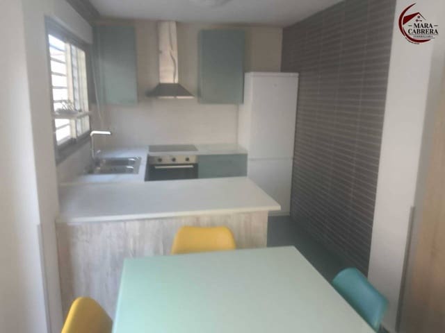 3 slaapkamer Halfvrijstaande villa te koop in Gandia met garage - € 272.000 (Ref: 9474550)