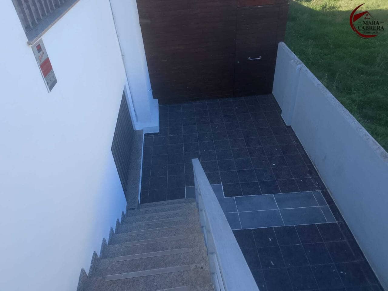 3 slaapkamer Halfvrijstaande villa te koop in Gandia met garage - € 272.000 (Ref: 9474550)