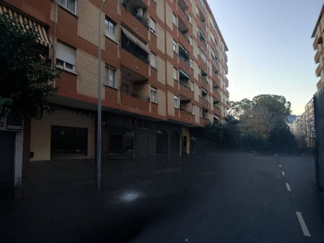 1 makuuhuone Kaupallinen vuokrattavana paikassa Gandia mukana 
autotalli - 550 € (Ref: 9483302)