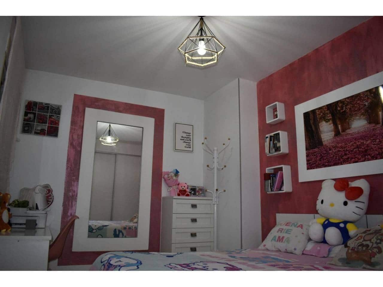 3 makuuhuone Asunto myytävänä paikassa Villalonga mukana 
autotalli - 185 000 € (Ref: 9486566)