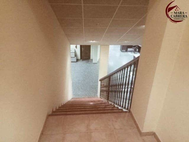 5 bedroom Commercial for rent in Gandia with garage - € 1,250 (Ref: 9490999)