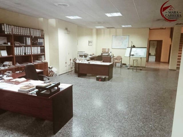 5 bedroom Commercial for rent in Gandia with garage - € 1,250 (Ref: 9490999)