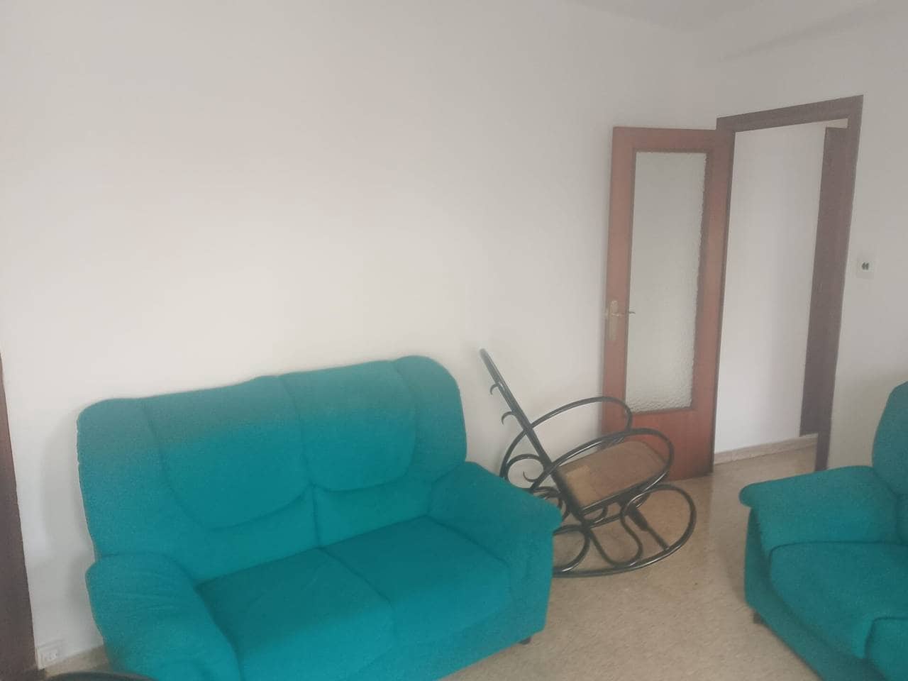 3 makuuhuone Asunto vuokrattavana paikassa Oliva - 700 € (Ref: 9518263)