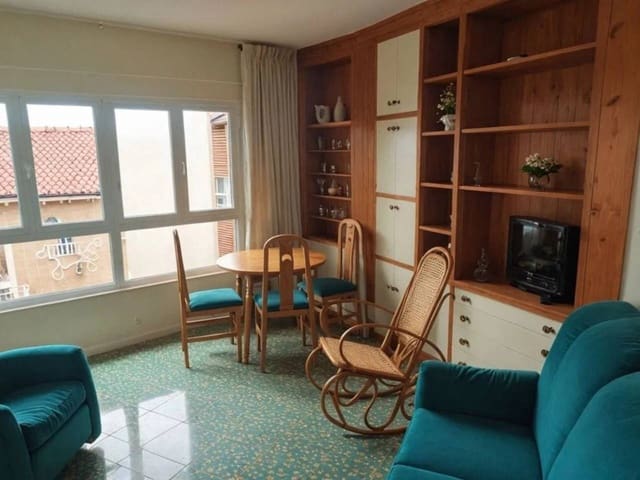 3 makuuhuone Asunto vuokrattavana paikassa Oliva - 700 € (Ref: 9518263)