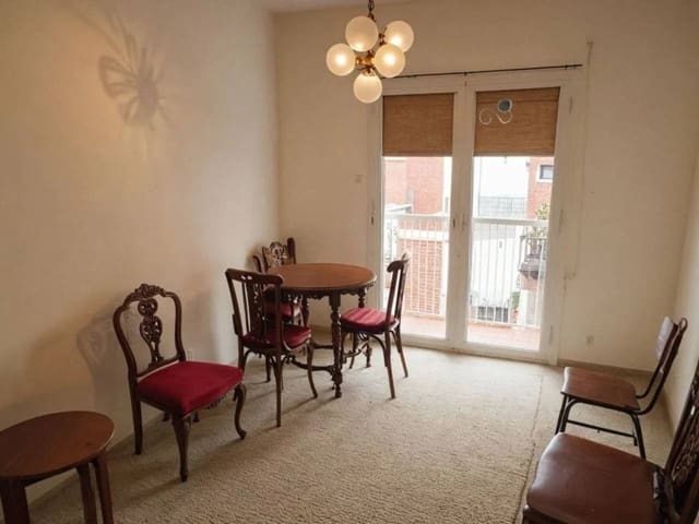 3 makuuhuone Asunto vuokrattavana paikassa Oliva - 700 € (Ref: 9518263)