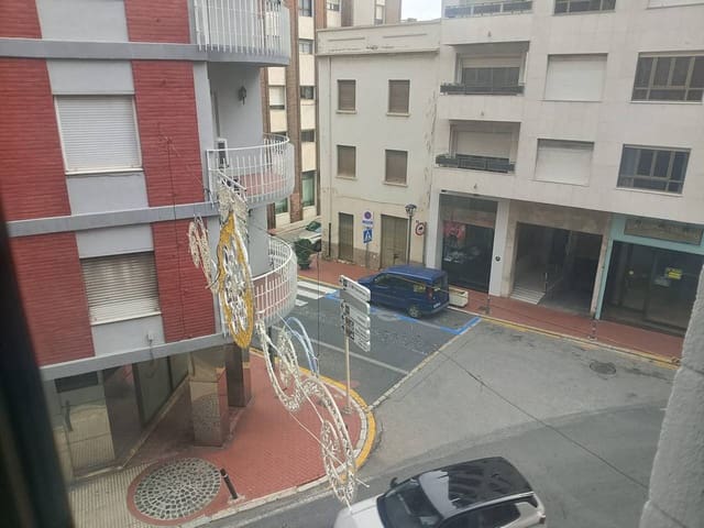 3 makuuhuone Asunto vuokrattavana paikassa Oliva - 700 € (Ref: 9518263)