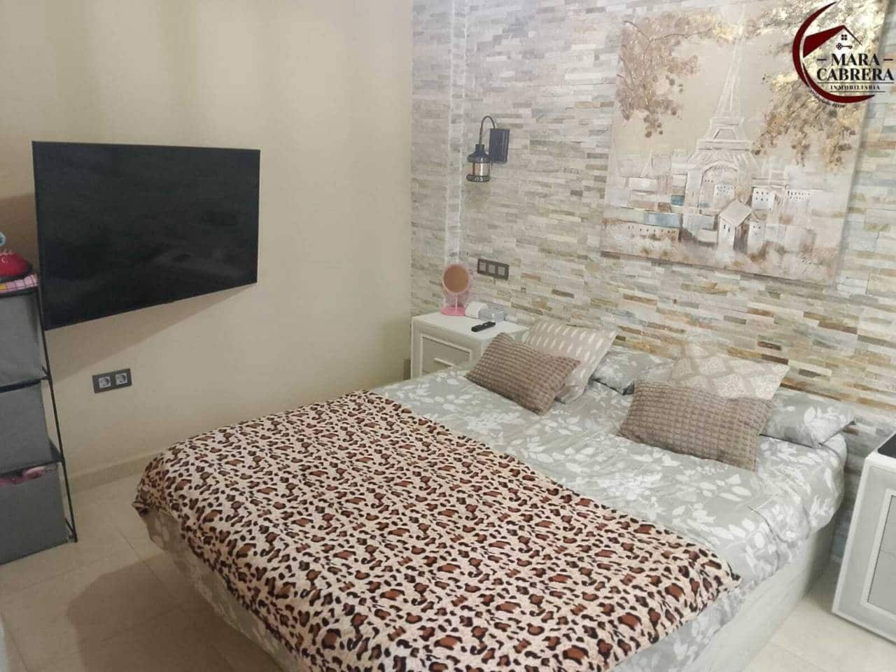 3 bedroom Flat for sale in Villalonga with garage - € 175,000 (Ref: 9528644)