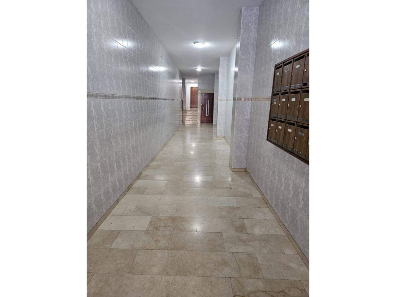 4 chambre Appartement à vendre à Tavernes de la Valldigna avec garage - 135 000 € (Ref: 9533060)