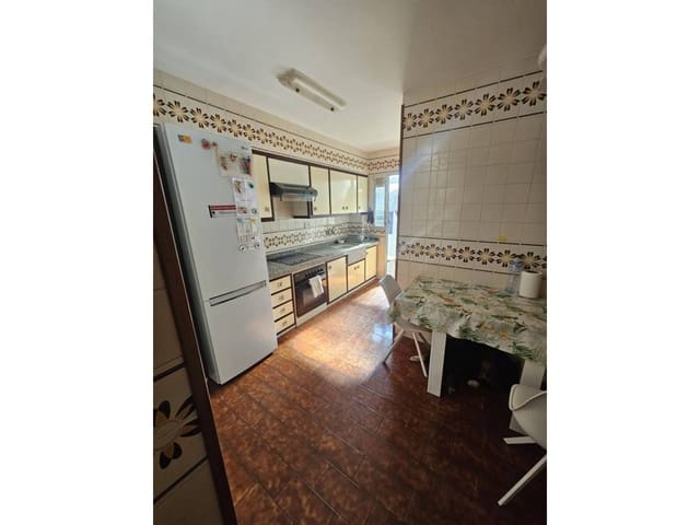 4 chambre Appartement à vendre à Tavernes de la Valldigna avec garage - 135 000 € (Ref: 9533060)