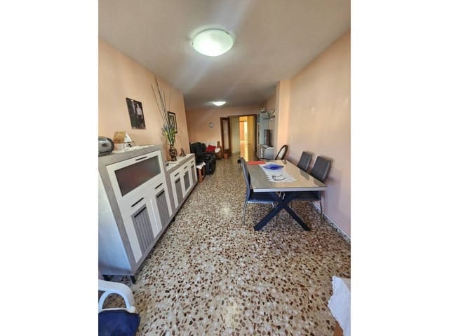 4 chambre Appartement à vendre à Tavernes de la Valldigna avec garage - 135 000 € (Ref: 9533060)