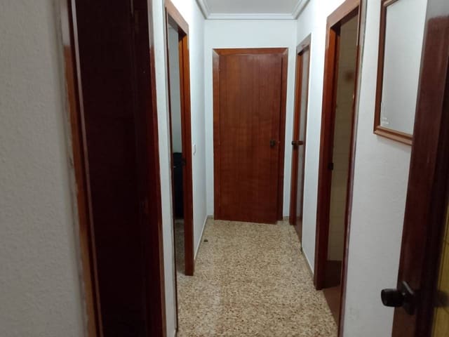 3 chambre Appartement à vendre à Tavernes de la Valldigna avec garage - 90 000 € (Ref: 9533061)