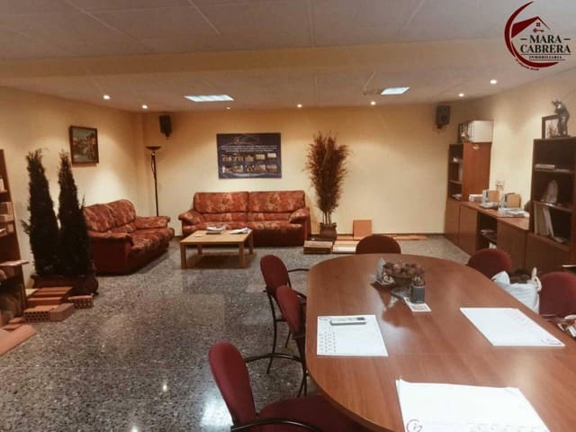 5 sypialnia Komercyjne do wynajęcia w Gandia z garażem - 1 350 € (Ref: 9537094)