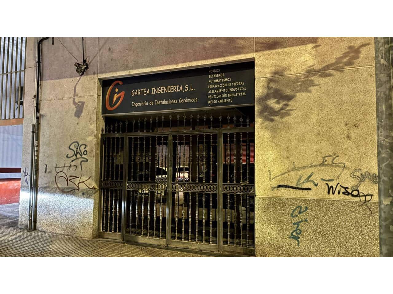 5 bedroom Commercial for rent in Gandia with garage - € 1,350 (Ref: 9537094)