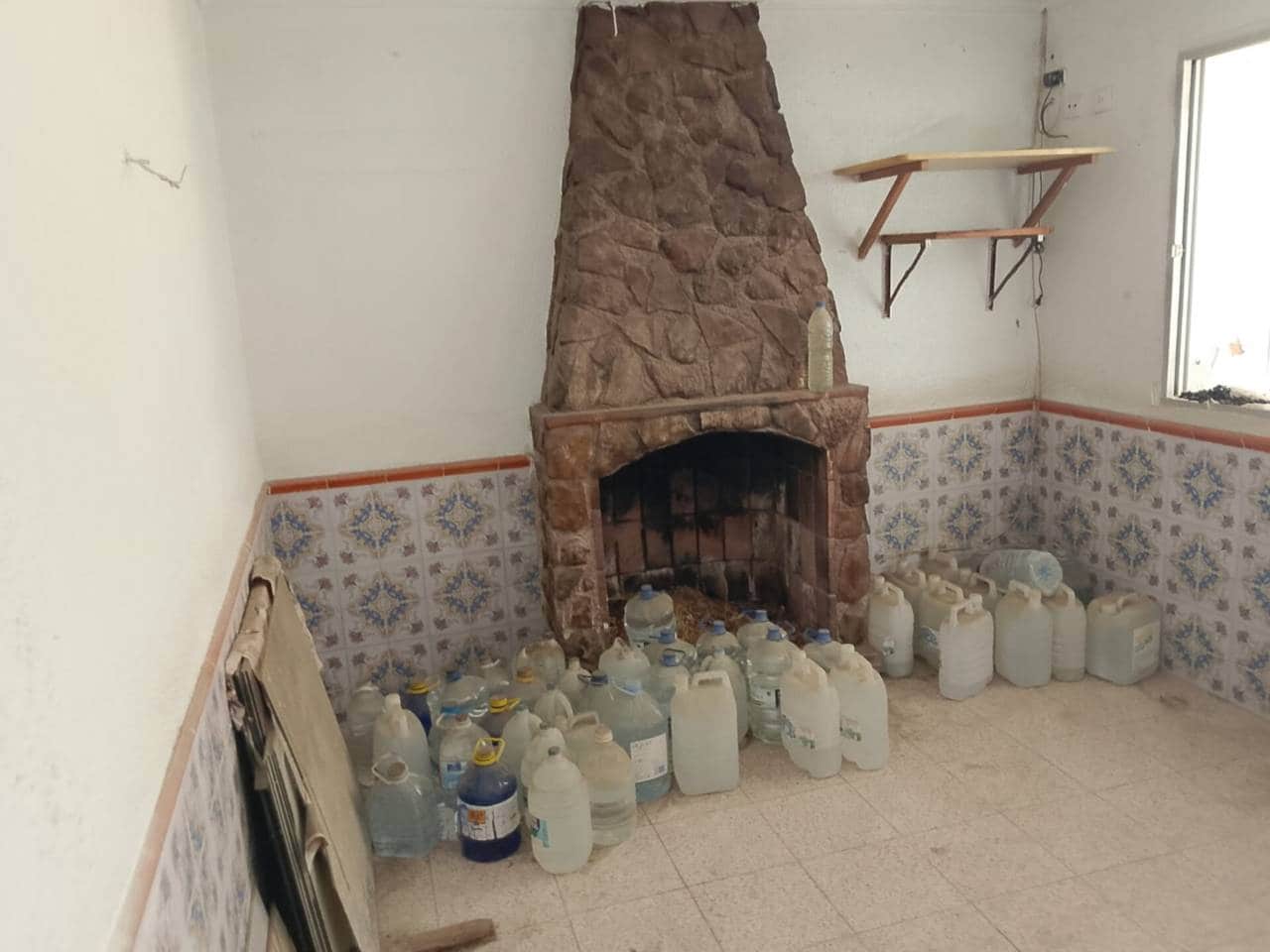 5 bedroom Commercial for sale in Villalonga with garage - € 112,000 (Ref: 9537099)