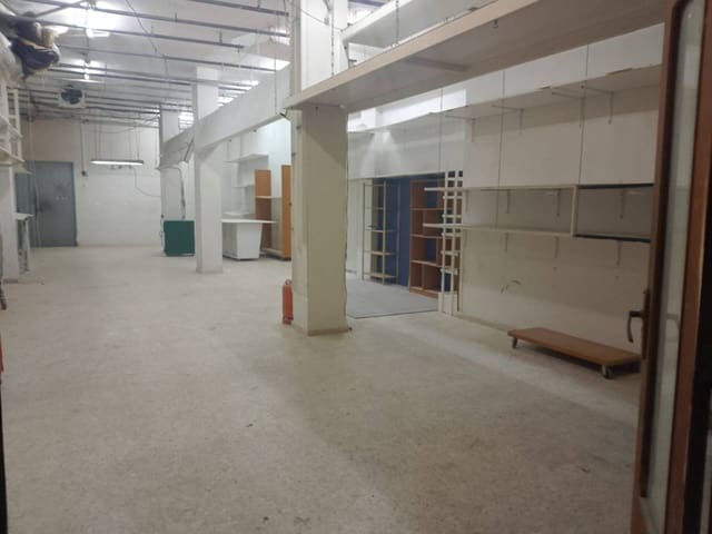 1 sypialnia Komercyjne do wynajęcia w Gandia z garażem - 550 € (Ref: 9538939)