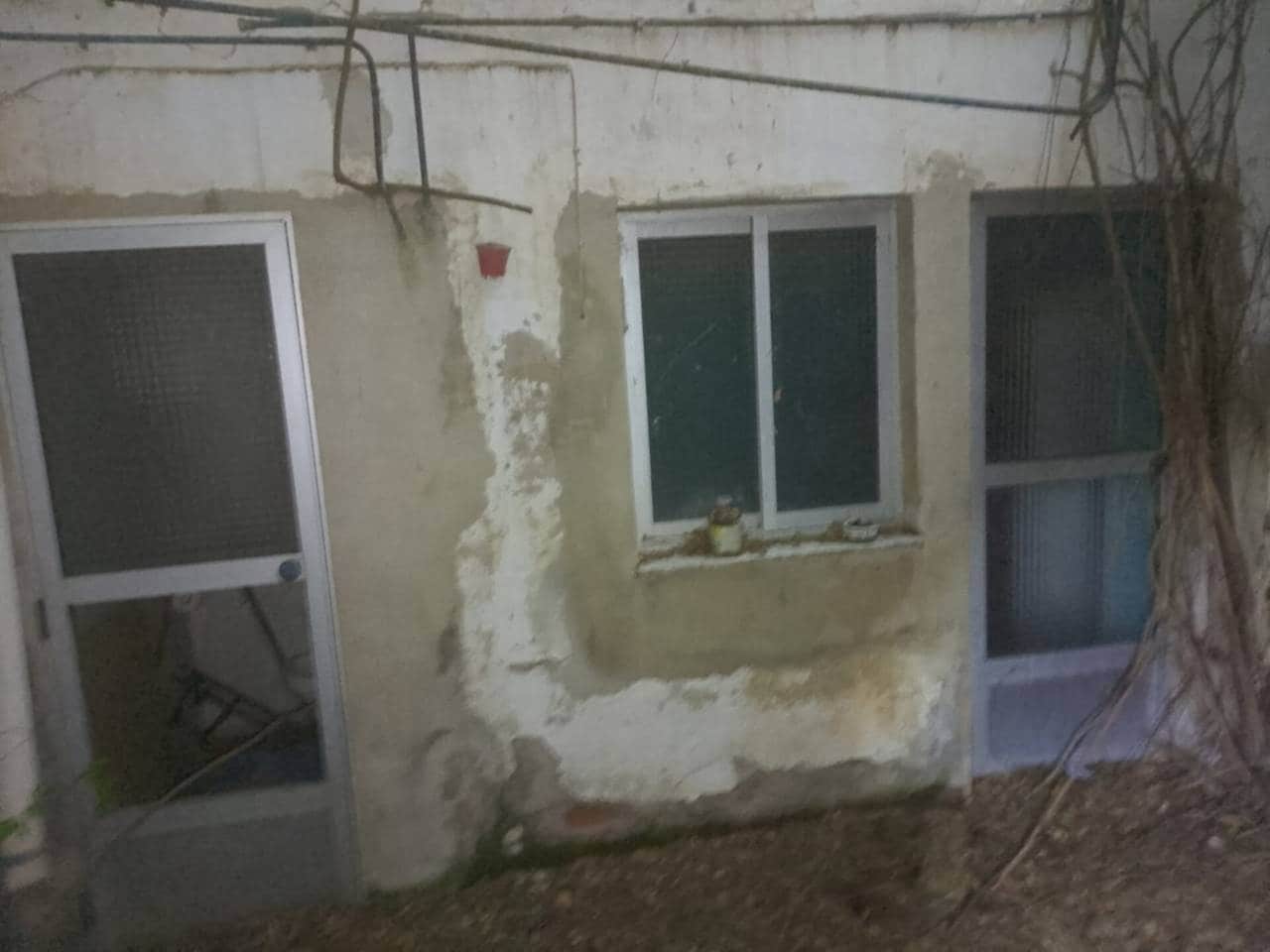 6 soverom Hus til salgs i Potries - € 82 000 (Ref: 9538947)