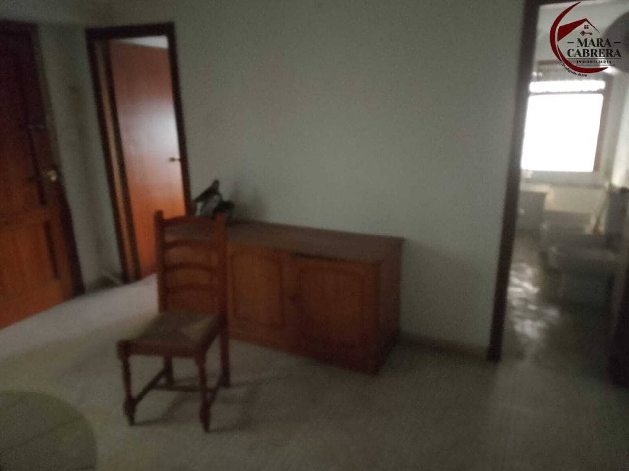 3 camera da letto Commerciale in vendita in Oliva - 56.000 € (Rif: 9547437)