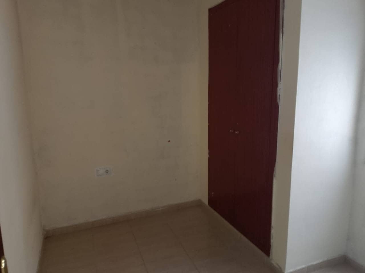 4 makuuhuone Asunto myytävänä paikassa Oliva - 96 800 € (Ref: 9550469)