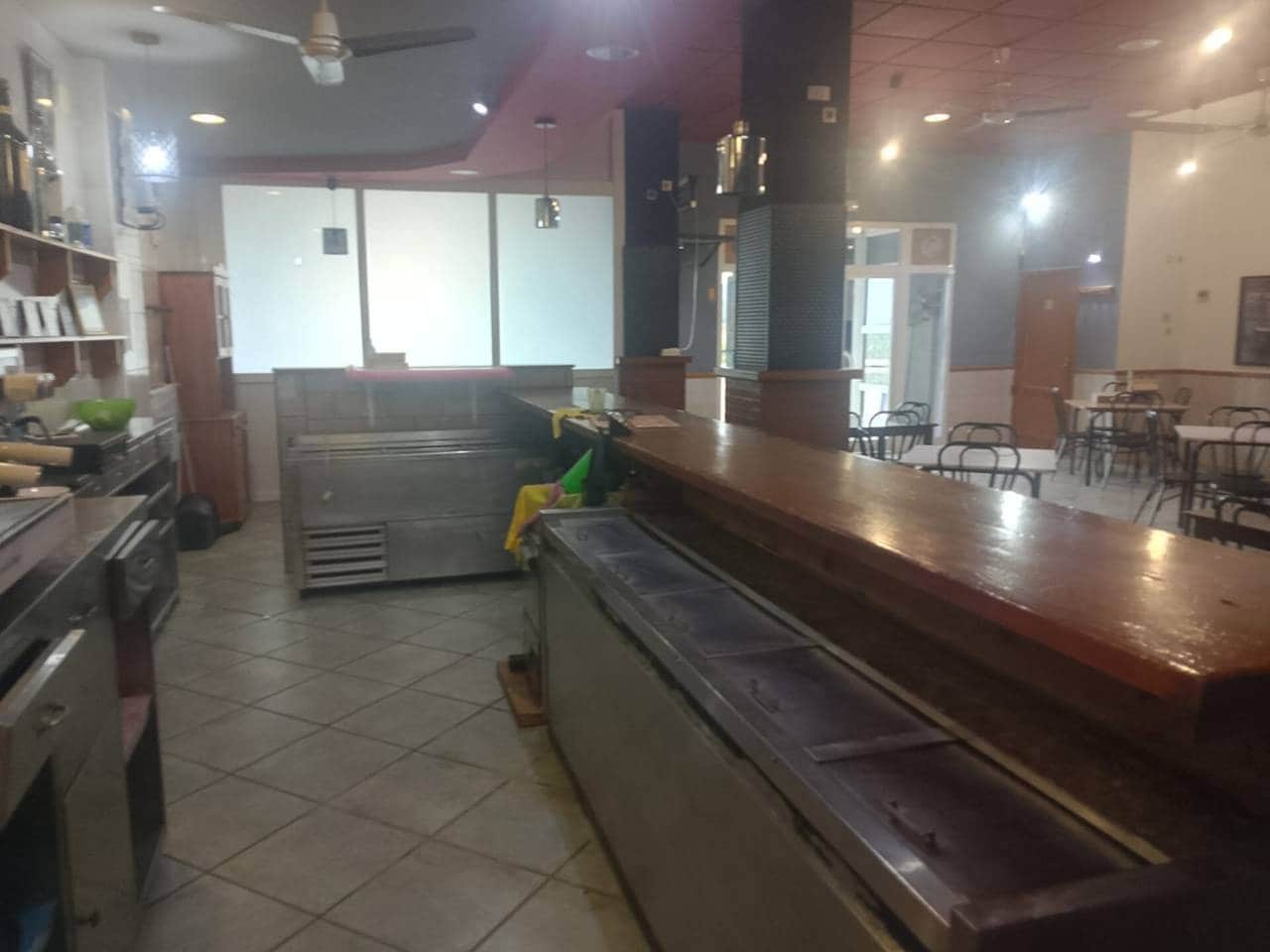 2 soveværelse Restaurant/Bar til leje i Ador - € 900 (Ref: 9550470)