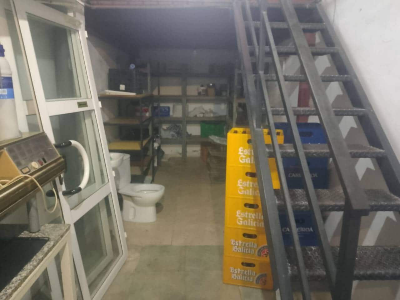 2 soveværelse Restaurant/Bar til leje i Ador - € 900 (Ref: 9550470)