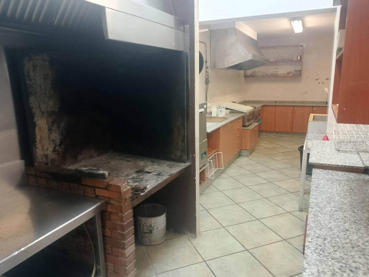 2 soveværelse Restaurant/Bar til leje i Ador - € 900 (Ref: 9550470)